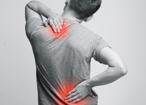 筋肉痛の時に筋トレはダメ?原因や予防方法・痛みの和らげ方も解説!