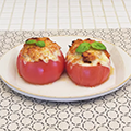 丸ごとトマトのそぼろチーズ焼き