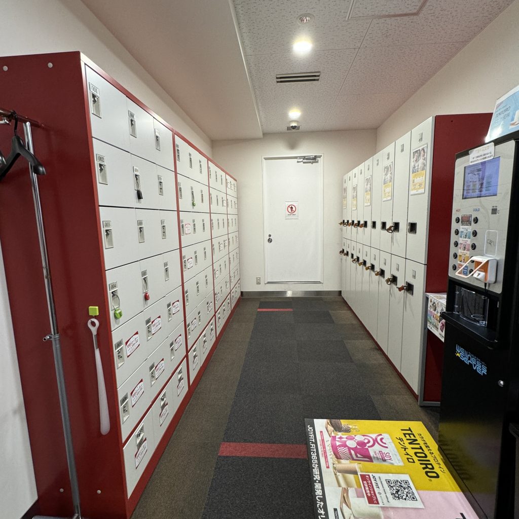 共用ロッカー