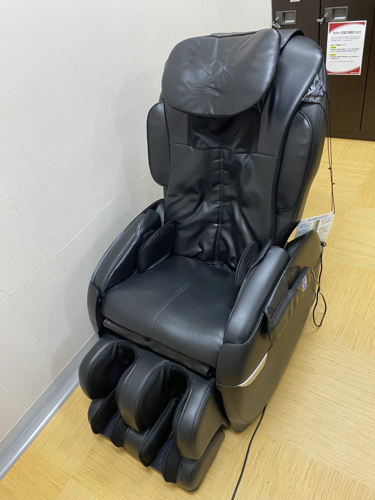 マッサージチェアー